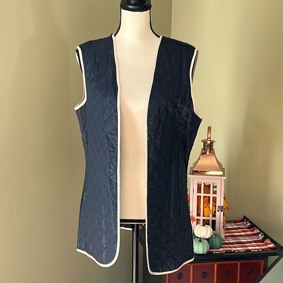 Banana Republic Trench Coat - Picture 10 of 13